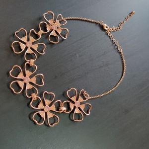 Cute cream /pastel pink color necklace